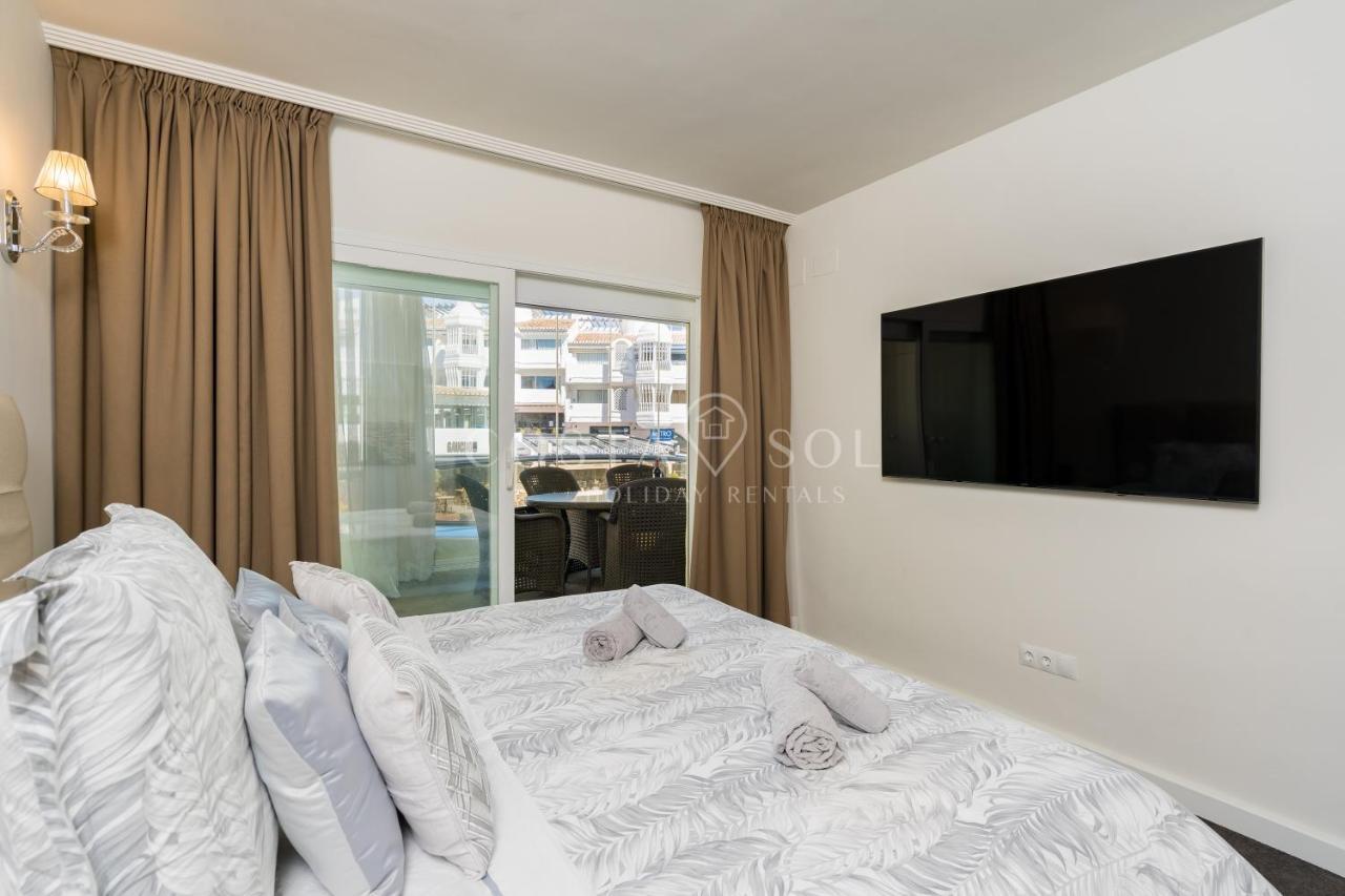 Puerto Marina-Benalmadena Luxury Apartment Dentro De La Isla Экстерьер фото