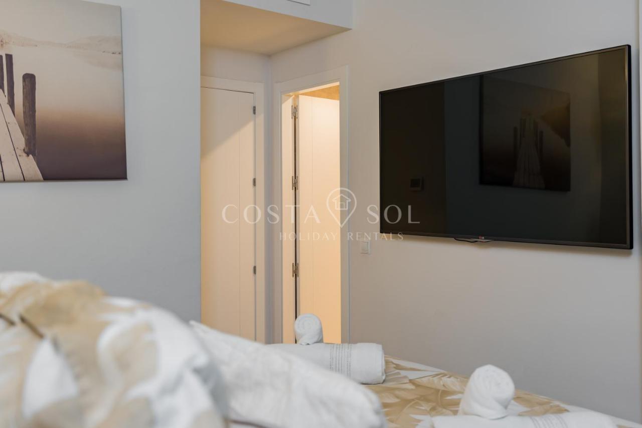 Puerto Marina-Benalmadena Luxury Apartment Dentro De La Isla Экстерьер фото